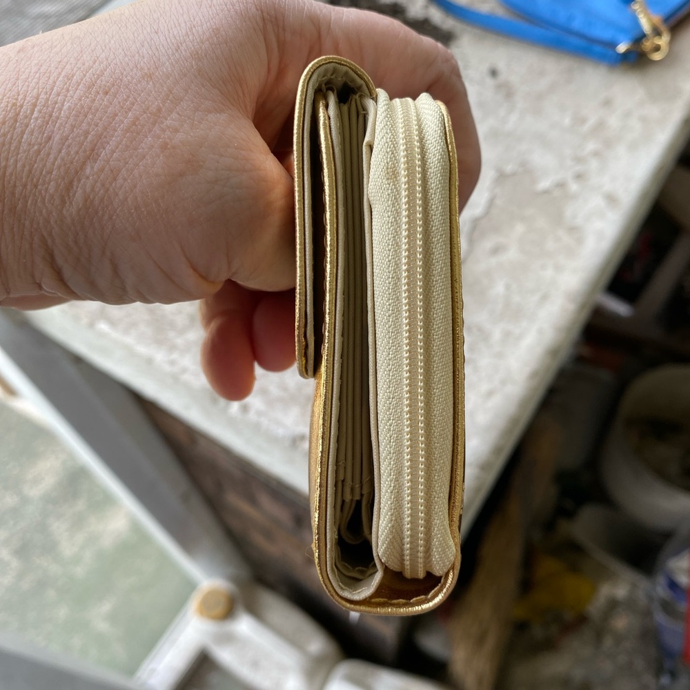 NWT J C FASHION GOLD WALLET - Picture 5 of 8